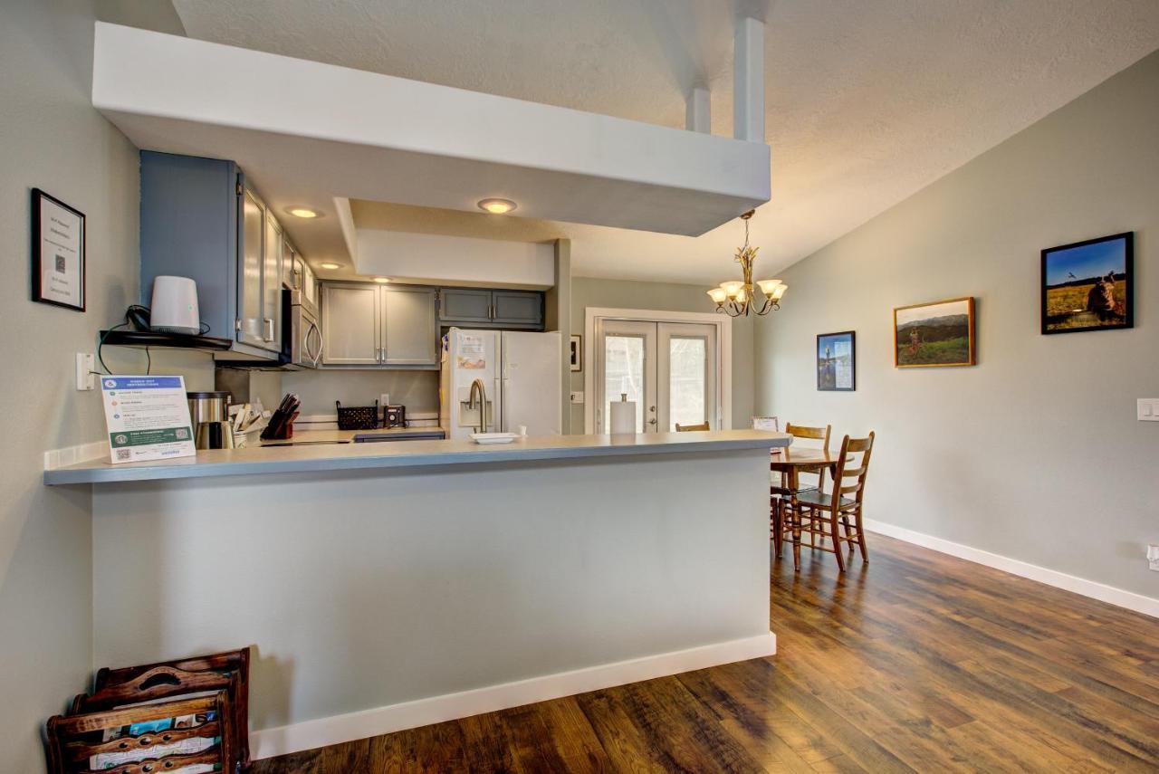 Hello Dolly! 3 Beds, 2 Bath, 2 Tv'S, Fireplace, Quiet Neighborhood In Star, Id Minutes From Walking Trails And River Views Eagle Esterno foto